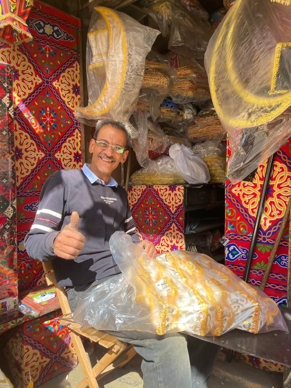 بائع فوانيس في شارع الخيامية بائع فوانيس في شارع الخيامية