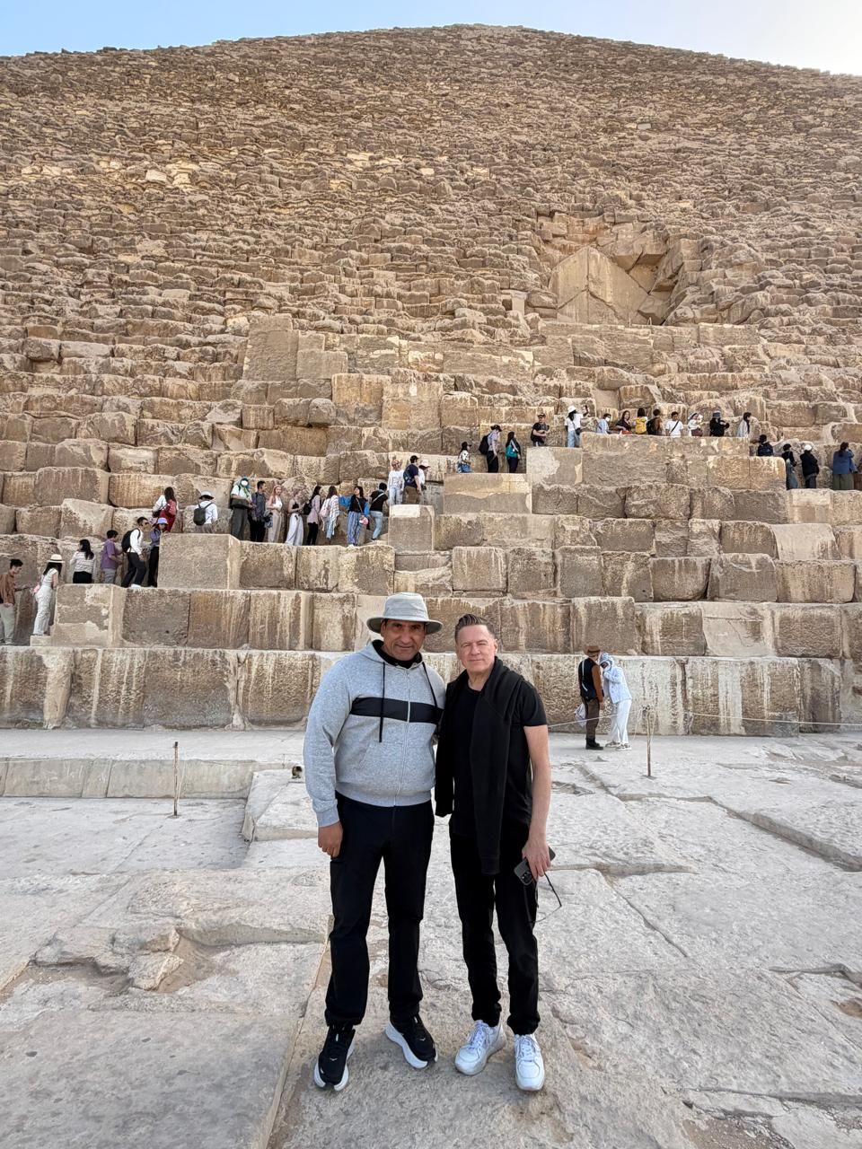 28552e90-2683-4a5b-aaff-7e18fd7e0608 28552e90-2683-4a5b-aaff-7e18fd7e0608