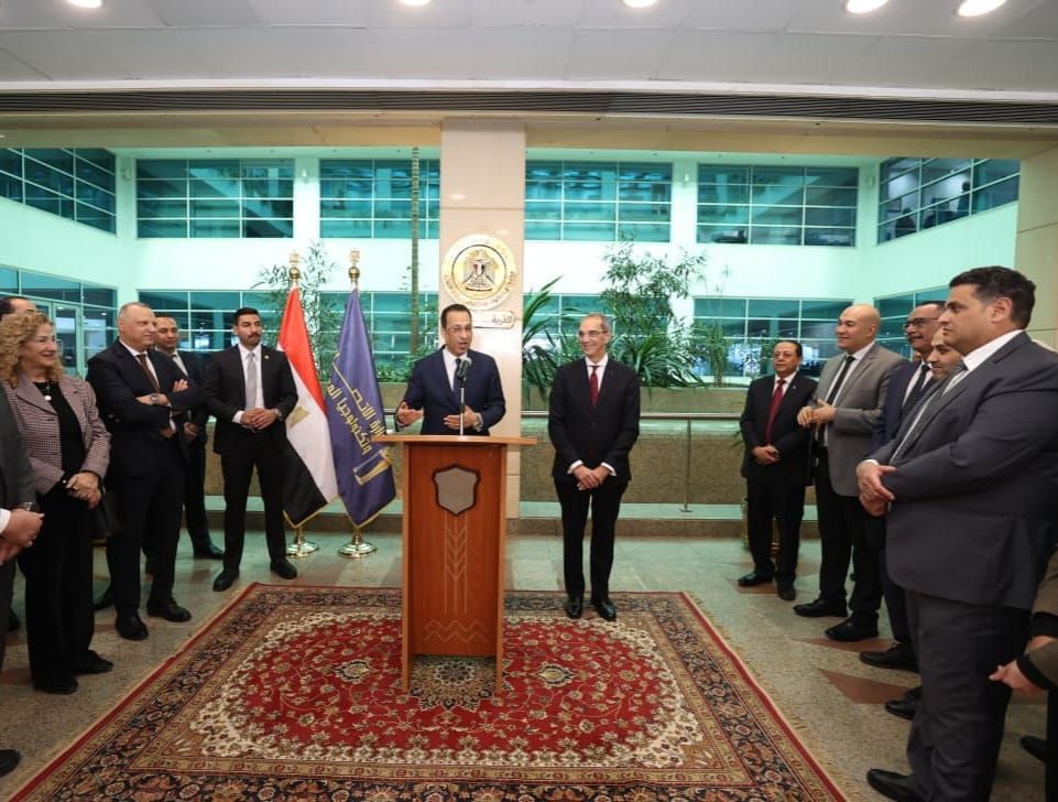 5b5e3596-0db6-4b93-8f80-f408248384c0 5b5e3596-0db6-4b93-8f80-f408248384c0