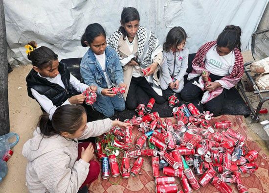 عمل فوانيس من معلبات المشروبات عمل فوانيس من معلبات المشروبات