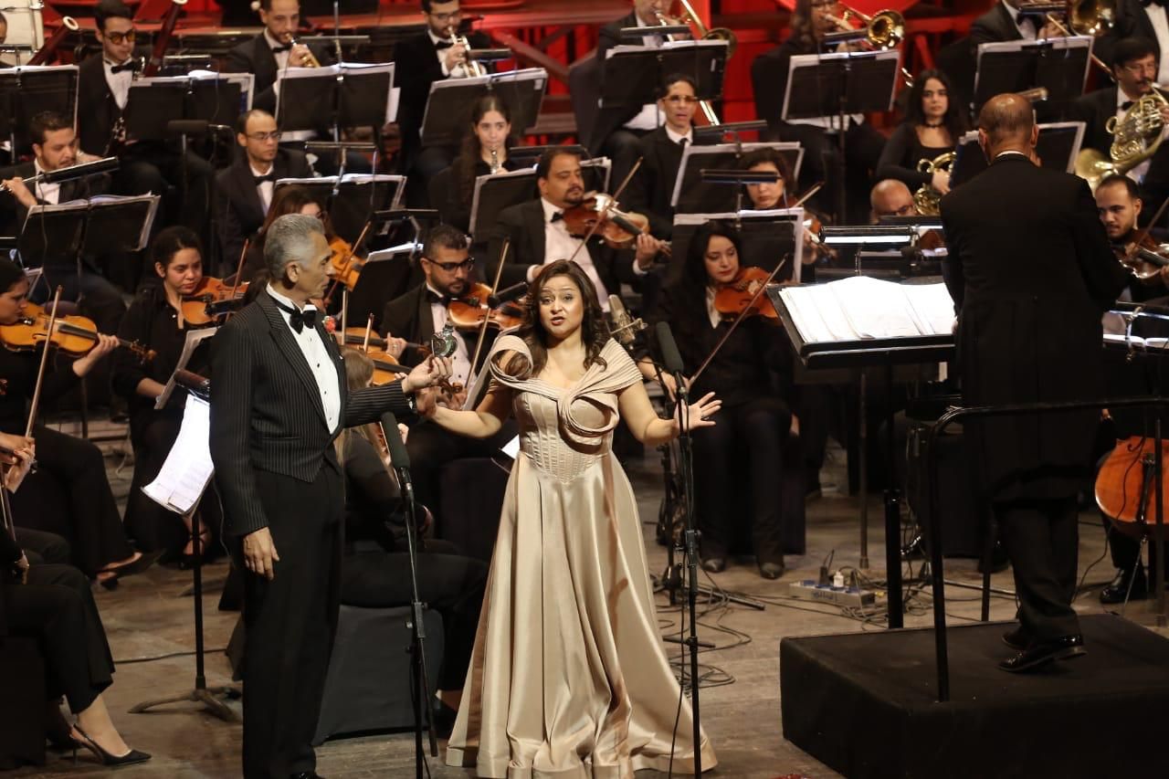 نجوم الأوبرا بين المشاعر والموسيقى فى عيد الحب (6) نجوم الأوبرا بين المشاعر والموسيقى فى عيد الحب (6)