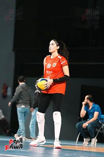 الأهلى يهزم الزمالك ويتوج بلقب كأس سوبر سيدات (13) الأهلى يهزم الزمالك ويتوج بلقب كأس سوبر سيدات (13)