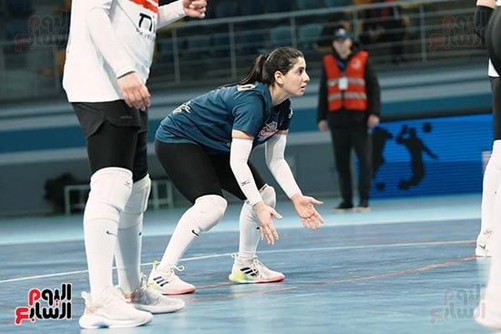 الأهلى يهزم الزمالك ويتوج بلقب كأس سوبر سيدات (10) الأهلى يهزم الزمالك ويتوج بلقب كأس سوبر سيدات (10)