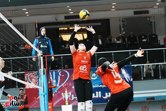 الأهلى يهزم الزمالك ويتوج بلقب كأس سوبر سيدات (8) الأهلى يهزم الزمالك ويتوج بلقب كأس سوبر سيدات (8)