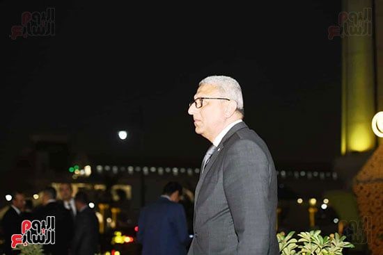 أسرة الراحل الدكتور مفيد شهاب تستقبل المعزين بمسجد المشير طنطاوى (5) أسرة الراحل الدكتور مفيد شهاب تستقبل المعزين بمسجد المشير طنطاوى (5)