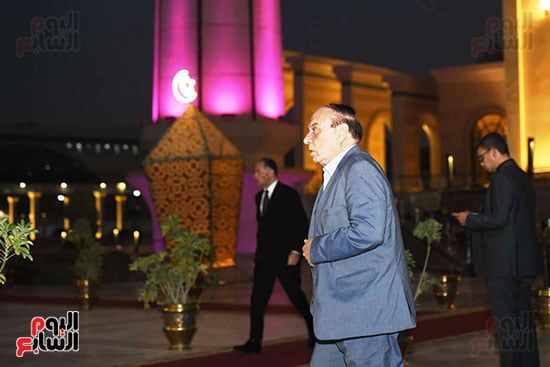 أسرة الراحل الدكتور مفيد شهاب تستقبل المعزين بمسجد المشير طنطاوى (9) أسرة الراحل الدكتور مفيد شهاب تستقبل المعزين بمسجد المشير طنطاوى (9)