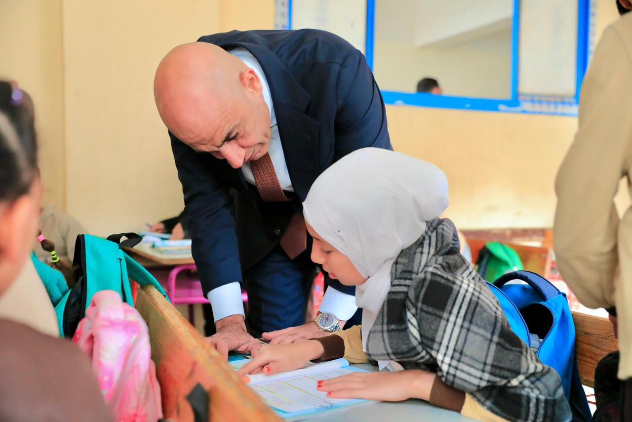 الوزير يتاكد من إجازة القراءة