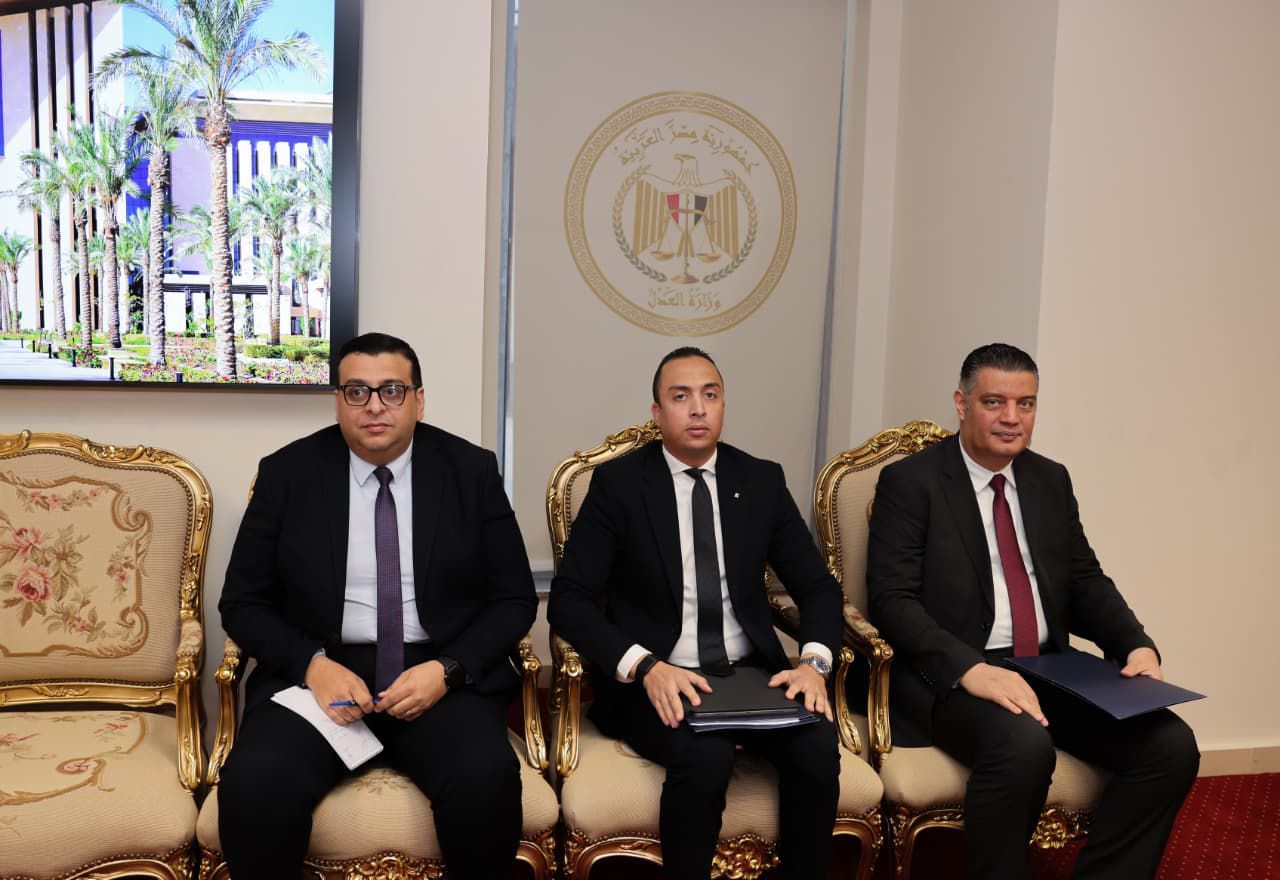 وزيرا العدل والتضامن الاجتماعي (3) وزيرا العدل والتضامن الاجتماعي (3)