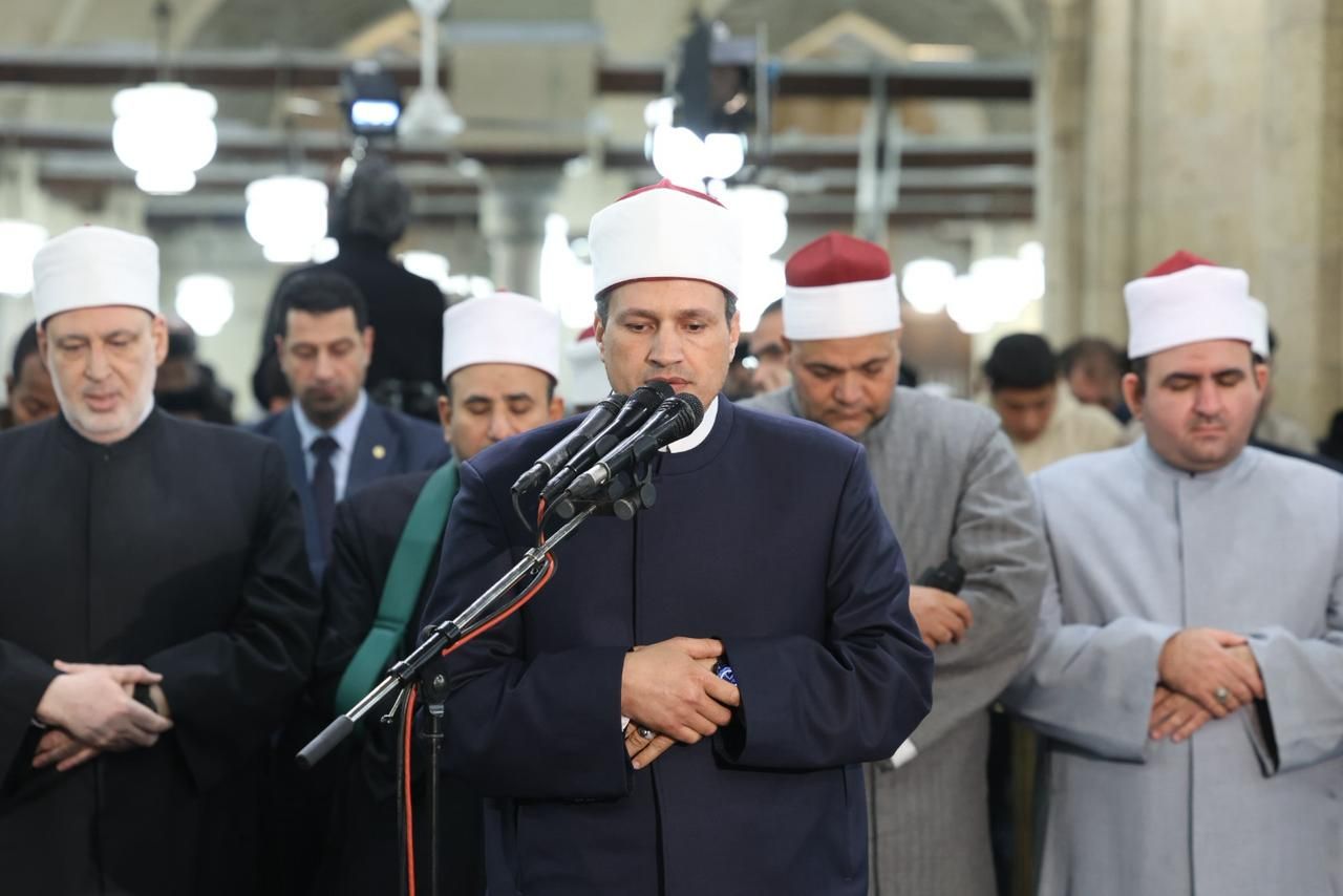 جانب من الصلاة جانب من الصلاة