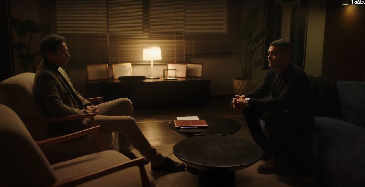 آسر ياسين عند الدكتور النفسي آسر ياسين عند الدكتور النفسي