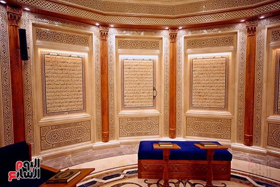 الجدران المزيّنة ترفع روحانية المكان الجدران المزيّنة ترفع روحانية المكان