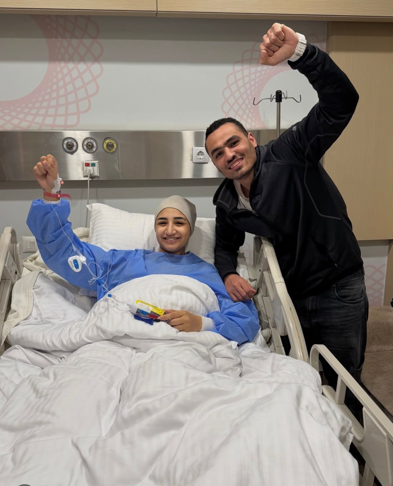 كاستيلو و ميرال أشرف كاستيلو و ميرال أشرف