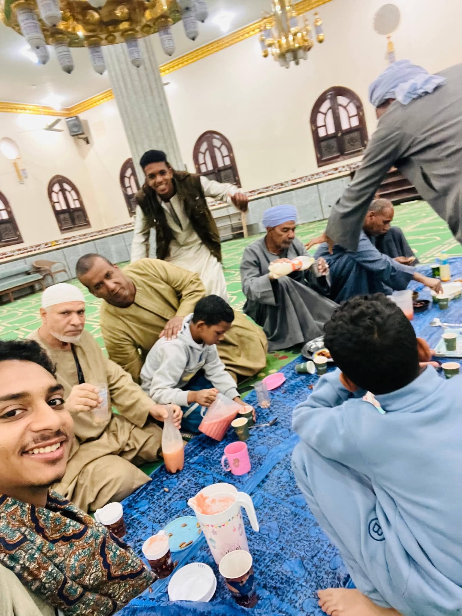 فرحة وسعادة عقب الافطار فرحة وسعادة عقب الافطار