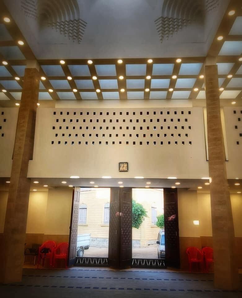 باب المسجد من الداخل باب المسجد من الداخل