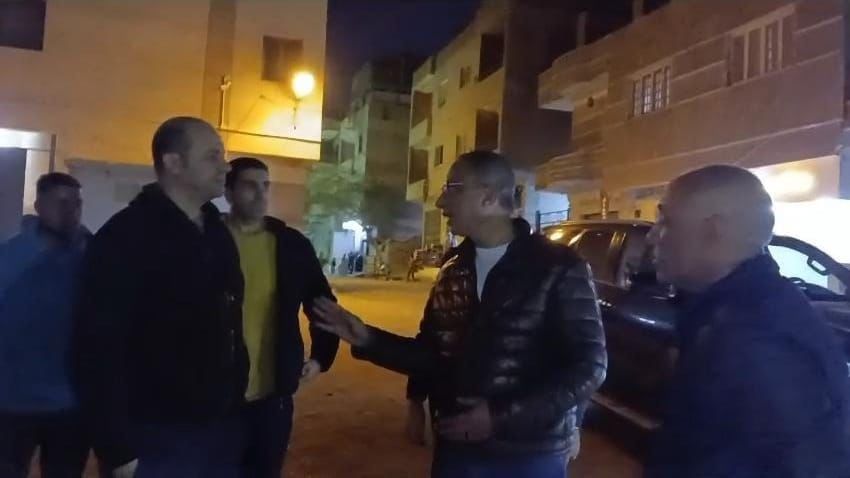 محافظ الجيزة يفاجئ منطقة ناهيا بجولة ميدانية (2) محافظ الجيزة يفاجئ منطقة ناهيا بجولة ميدانية (2)