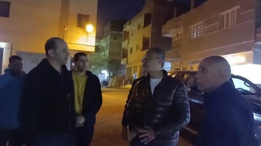 محافظ الجيزة يفاجئ منطقة ناهيا بجولة ميدانية (4) محافظ الجيزة يفاجئ منطقة ناهيا بجولة ميدانية (4)