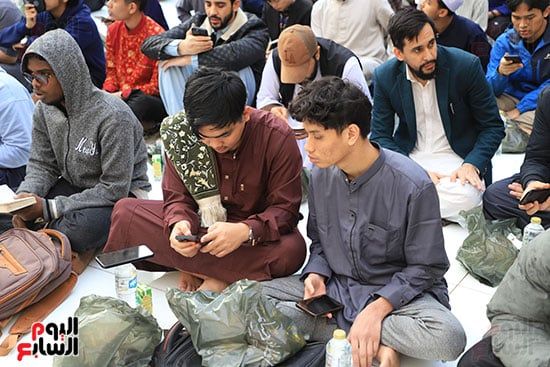 الإفطار فى الجامع الأزهر الإفطار فى الجامع الأزهر