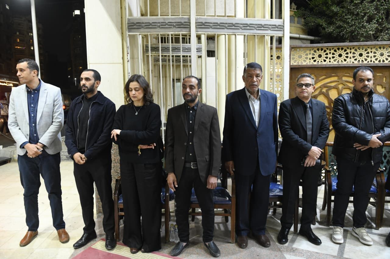 عزاء الزميل محمود نصر بحضور رئيس مجلس أدارة اليوم السابع ورئيس التحرير عزاء الزميل محمود نصر بحضور رئيس مجلس أدارة اليوم السابع ورئيس التحرير
