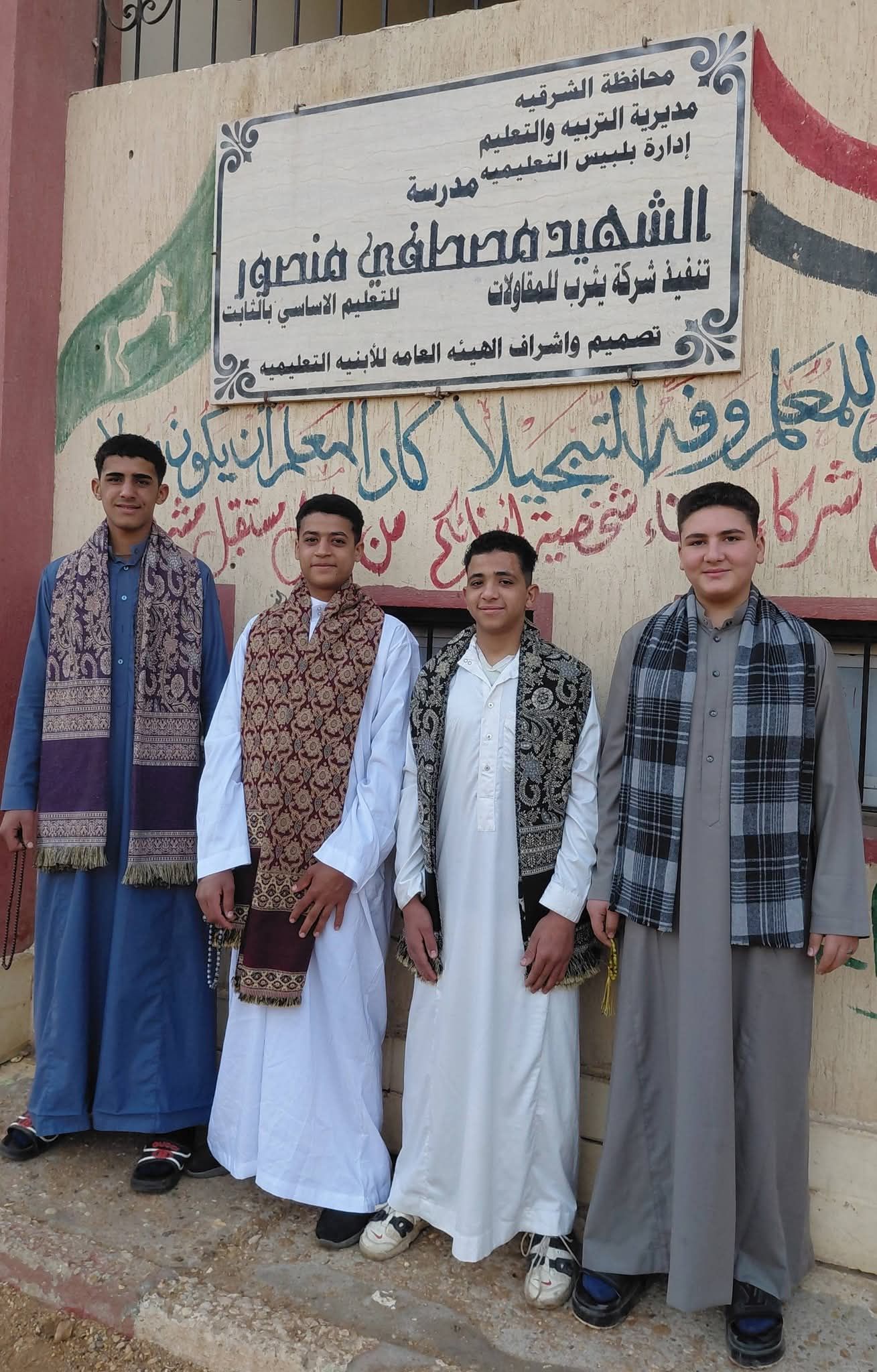 3مدرسة الشهيد مصطفى منصور تحتفل بشهر رمضان المبارك (2) 3مدرسة الشهيد مصطفى منصور تحتفل بشهر رمضان المبارك (2)