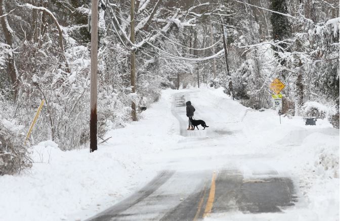 صور لعاصفة ثلجية هائلة تضرب شمال شرق الولايات المتحدة (3) صور لعاصفة ثلجية هائلة تضرب شمال شرق الولايات المتحدة (3)