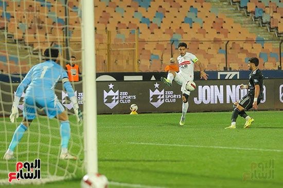 عمر جابر خلال المباراة عمر جابر خلال المباراة