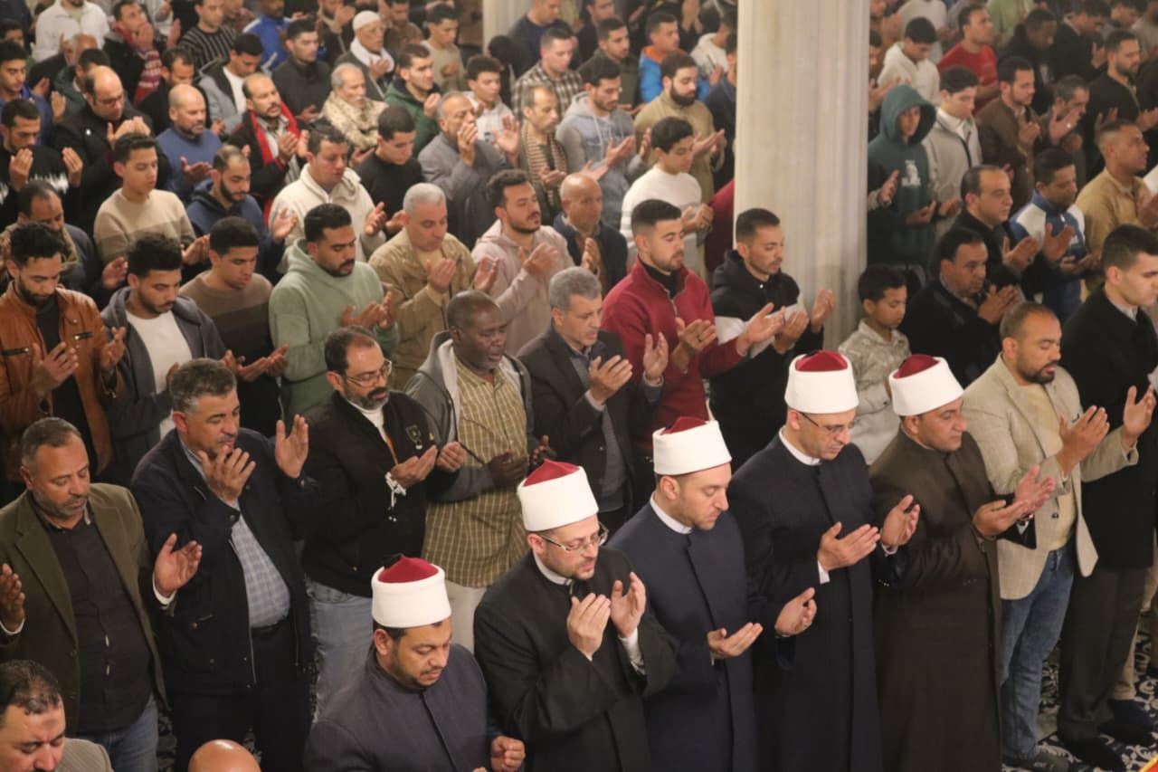 جانب من صلاة التراويح جانب من صلاة التراويح