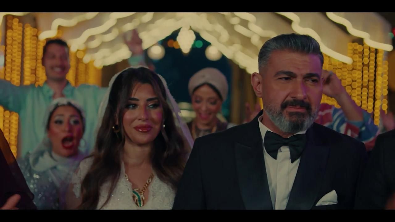 الفنانة ايتن عامر وياسر جلال فى مسلسل كلهم بيحبوا مودى الفنانة ايتن عامر وياسر جلال فى مسلسل كلهم بيحبوا مودى