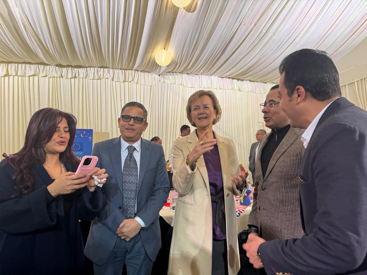 سفير الاتحاد الأوروبى مع رئيس تحرير اليوم السابع سفير الاتحاد الأوروبى مع رئيس تحرير اليوم السابع