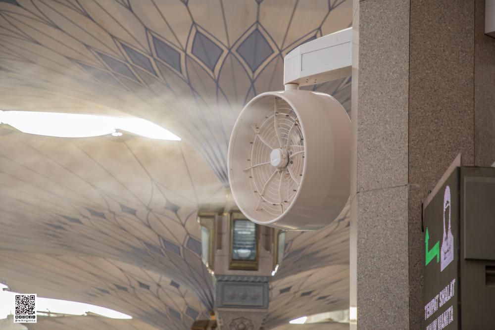 مظلات المسجد النبوي.. تحفة فنية وهندسية تجمع الجمال والحماية