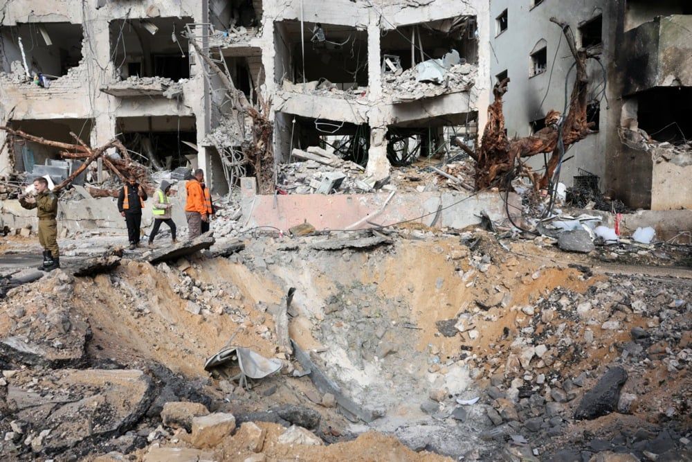 صافرات إنذار وقصف عشوائى.. استمرار الهجمات الإيرانية على إسرائيل (3) صافرات إنذار وقصف عشوائى.. استمرار الهجمات الإيرانية على إسرائيل (3)