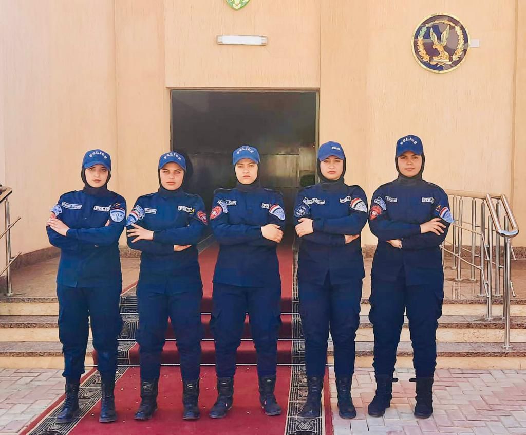 في يومهن العالمي..بنات حواء يصارعن النيران بقلوب حديدية (1) في يومهن العالمي..بنات حواء يصارعن النيران بقلوب حديدية (1)