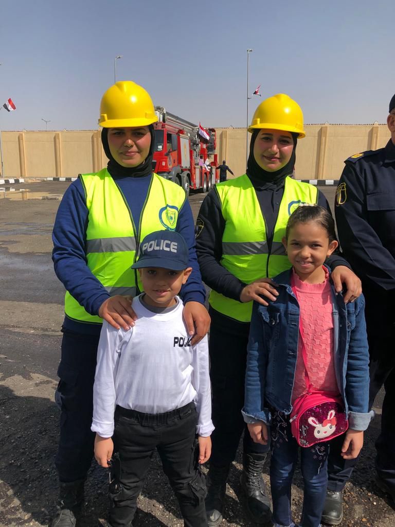 في يومهن العالمي..بنات حواء يصارعن النيران بقلوب حديدية (4) في يومهن العالمي..بنات حواء يصارعن النيران بقلوب حديدية (4)