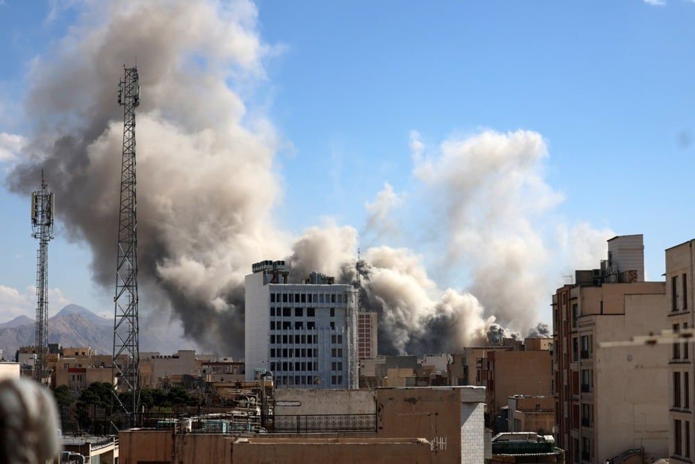 الهجمات الأمريكية الإسرائيلية مستمرة في إيران (8) الهجمات الأمريكية الإسرائيلية مستمرة في إيران (8)