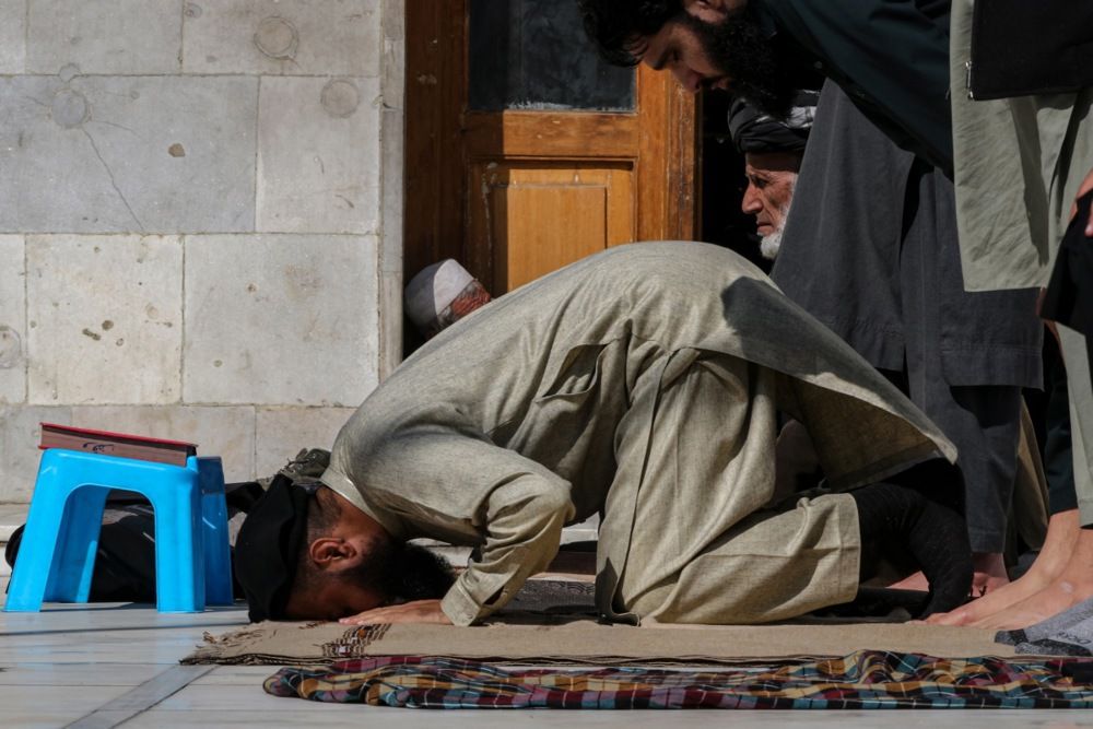 مسلمو أفغانستان يمارسون تقاليد رمضان (3) مسلمو أفغانستان يمارسون تقاليد رمضان (3)