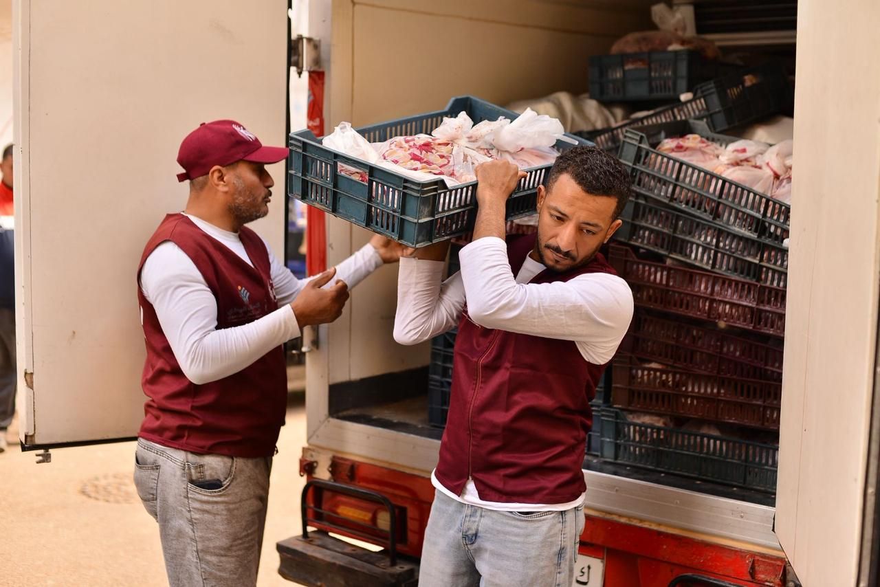 أبو العنين عضو التحالف الوطنى تشارك في فطار المطرية السنوي (1) أبو العنين عضو التحالف الوطنى تشارك في فطار المطرية السنوي (1)