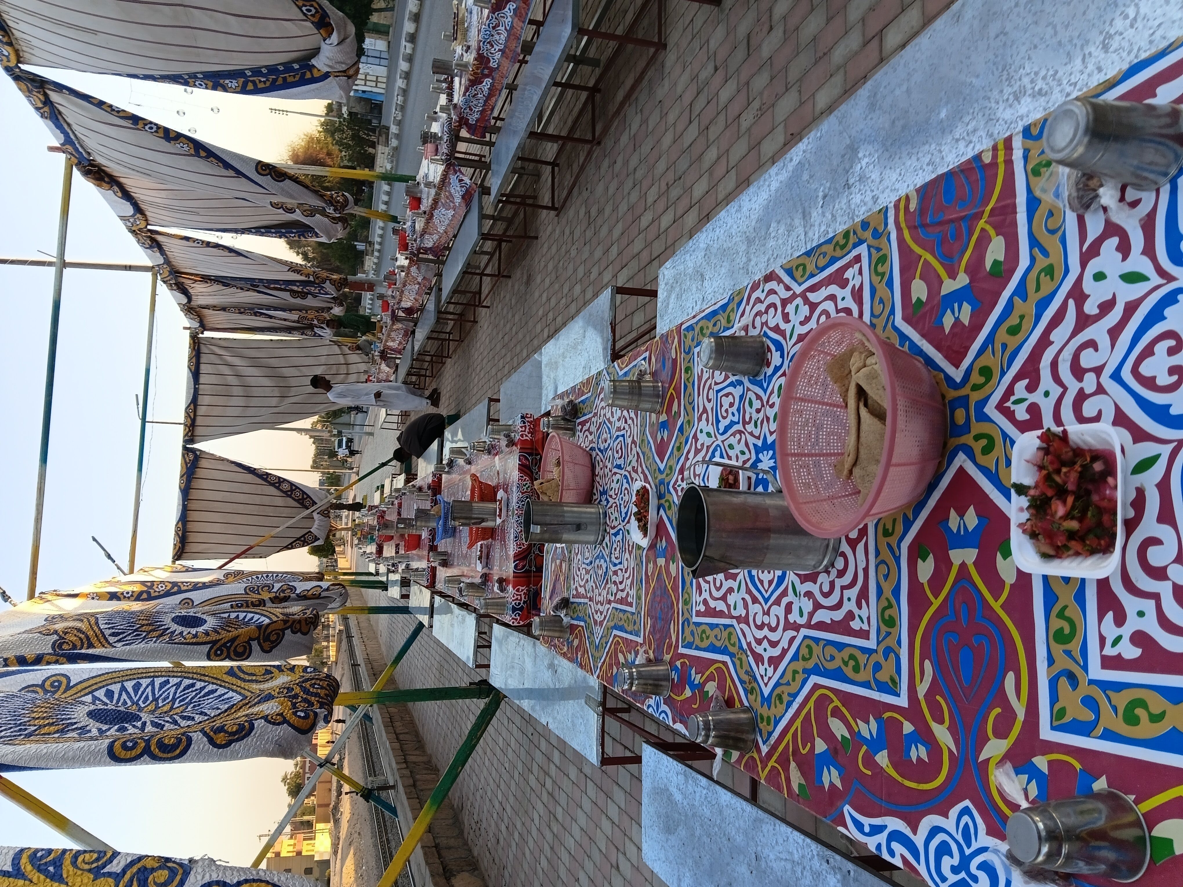 تجهيز مائدة إفطار رمضان بكلابشة بنصر النوبة تجهيز مائدة إفطار رمضان بكلابشة بنصر النوبة