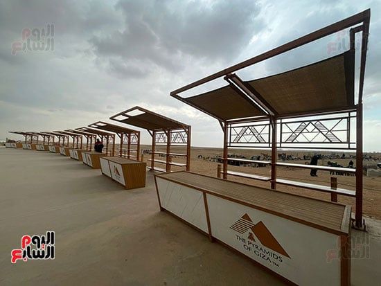 226473-محافظ-الجيزة-يسلم-منصات-بيع-الهدايا-التذكارية-في-الأهرامات 226473-محافظ-الجيزة-يسلم-منصات-بيع-الهدايا-التذكارية-في-الأهرامات