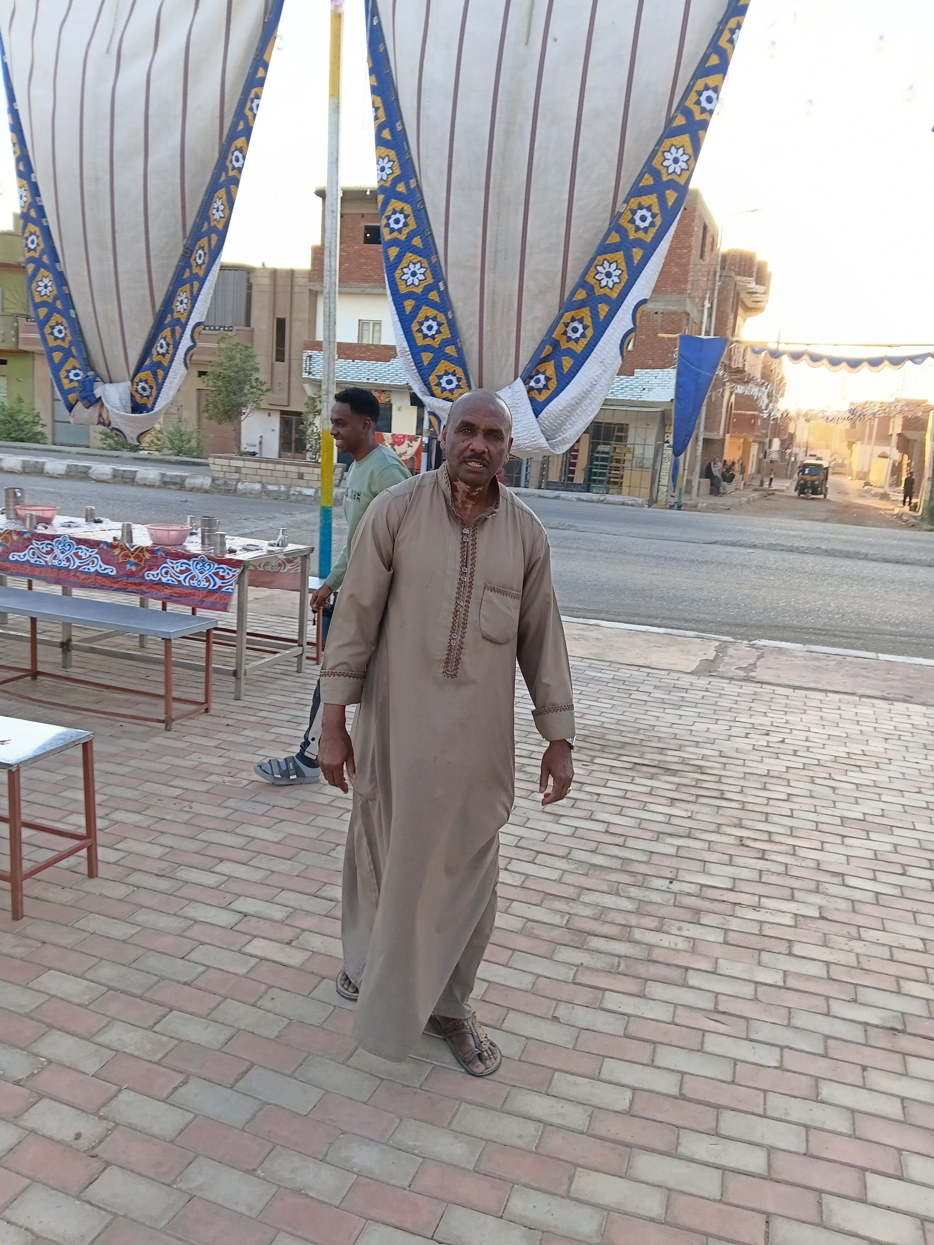 منظمي الافطار منظمي الافطار