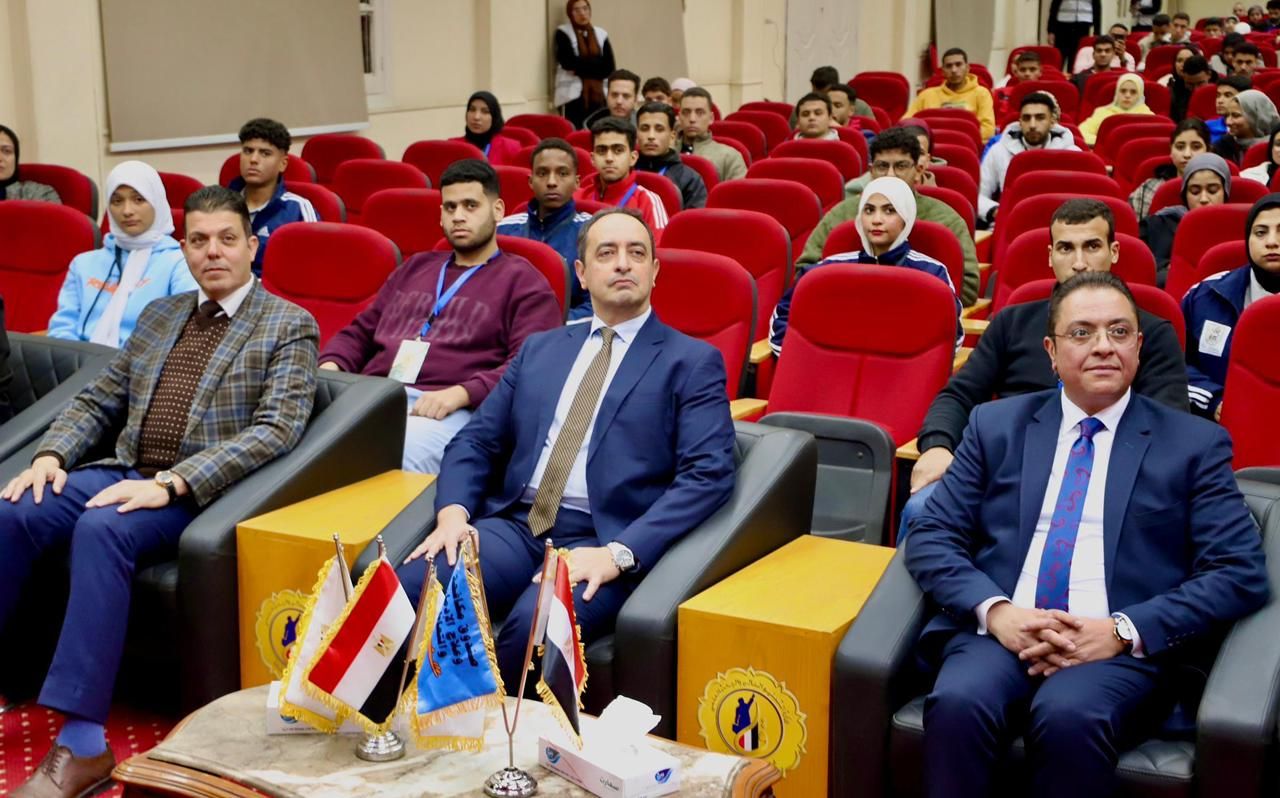 مدير صندوق مكافحة الإدمان الإدمان يشارك في ملتقى قيم لمعهد إعداد القادة مدير صندوق مكافحة الإدمان الإدمان يشارك في ملتقى قيم لمعهد إعداد القادة