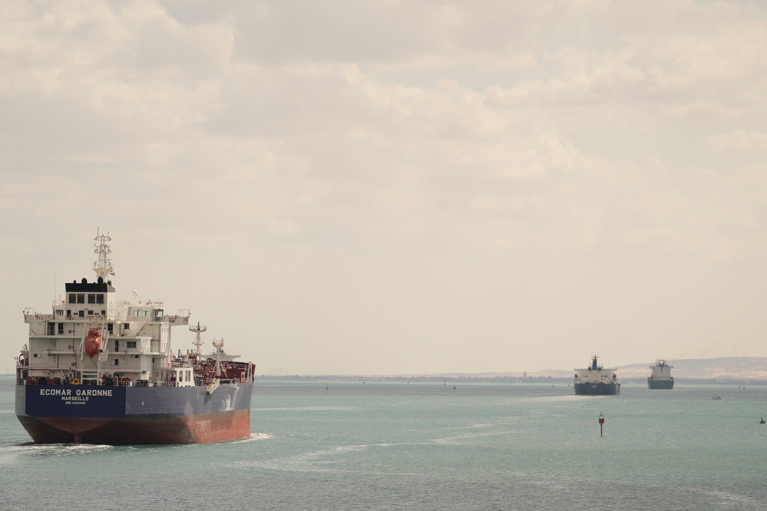 حركة الملاحة في قناة السويس حركة الملاحة في قناة السويس