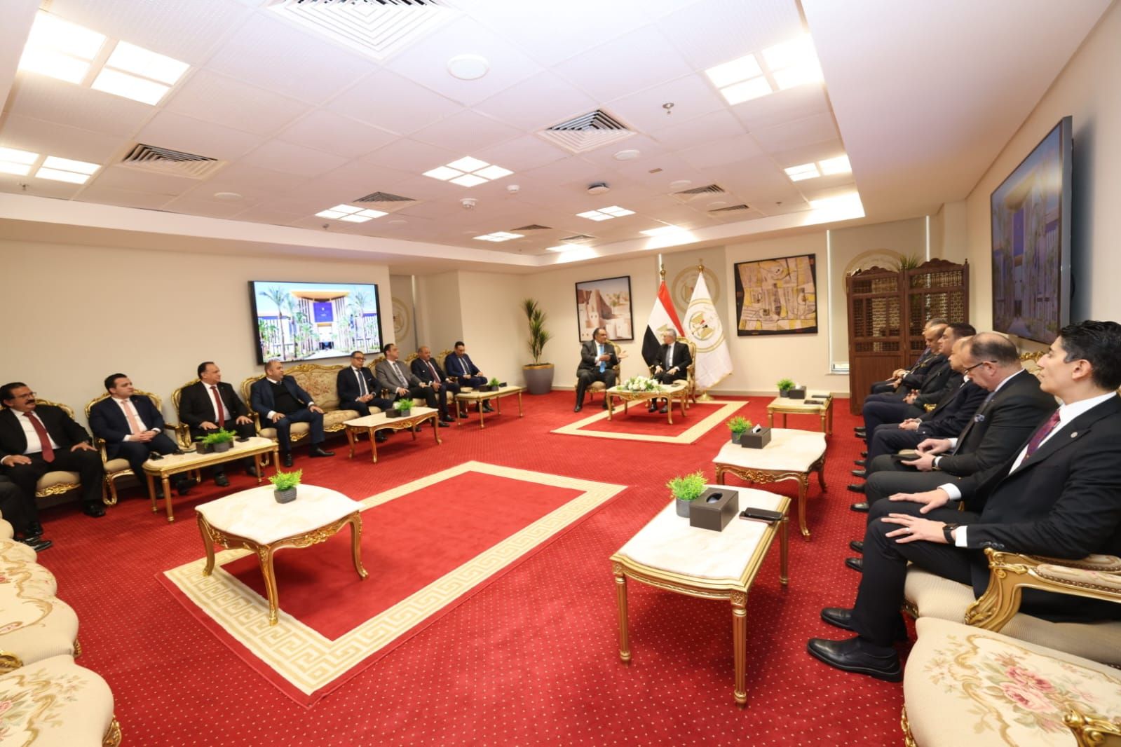 وزير العدل يستقبل رئيس وأعضاء نادي قضاة جنوب سيناء (3) وزير العدل يستقبل رئيس وأعضاء نادي قضاة جنوب سيناء (3)