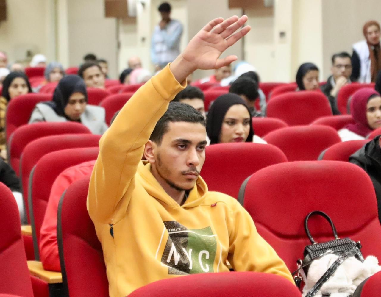 ملتقى قيم لمعهد إعداد القادة ملتقى قيم لمعهد إعداد القادة