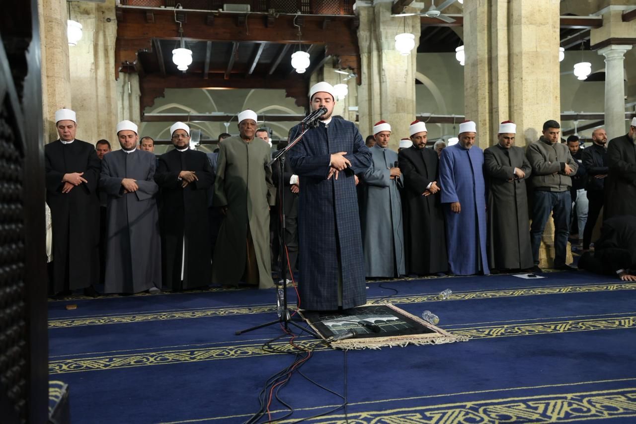 صلاة التراويح بالجامع الازهر (4)