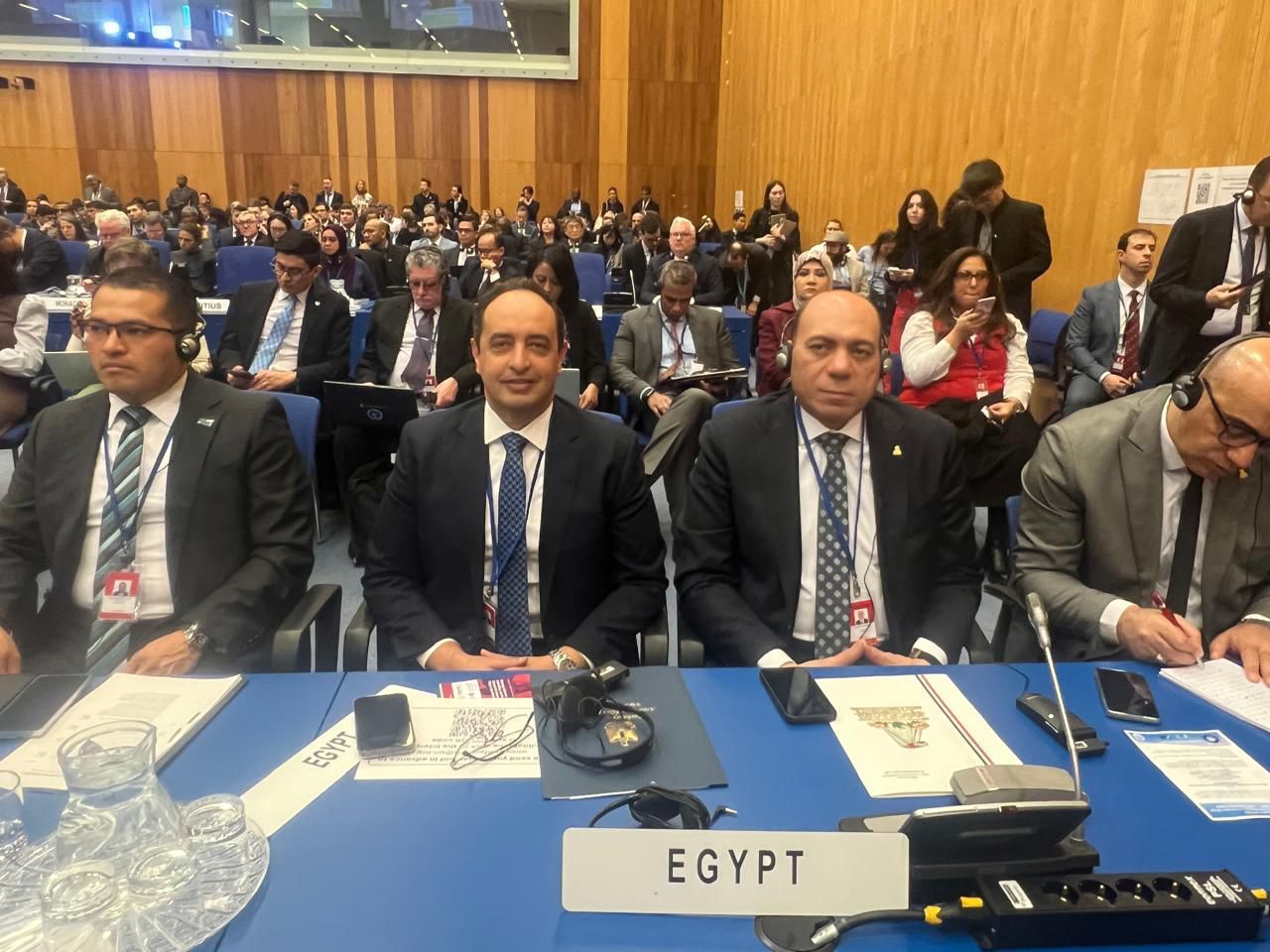 الدكتور عمرو عثمان واللواء مفيد فوزى خلال اجتماعات اللجنة الدولية للرقابة على المخدرات بالأمم المتحدة الدكتور عمرو عثمان واللواء مفيد فوزى خلال اجتماعات اللجنة الدولية للرقابة على المخدرات بالأمم المتحدة