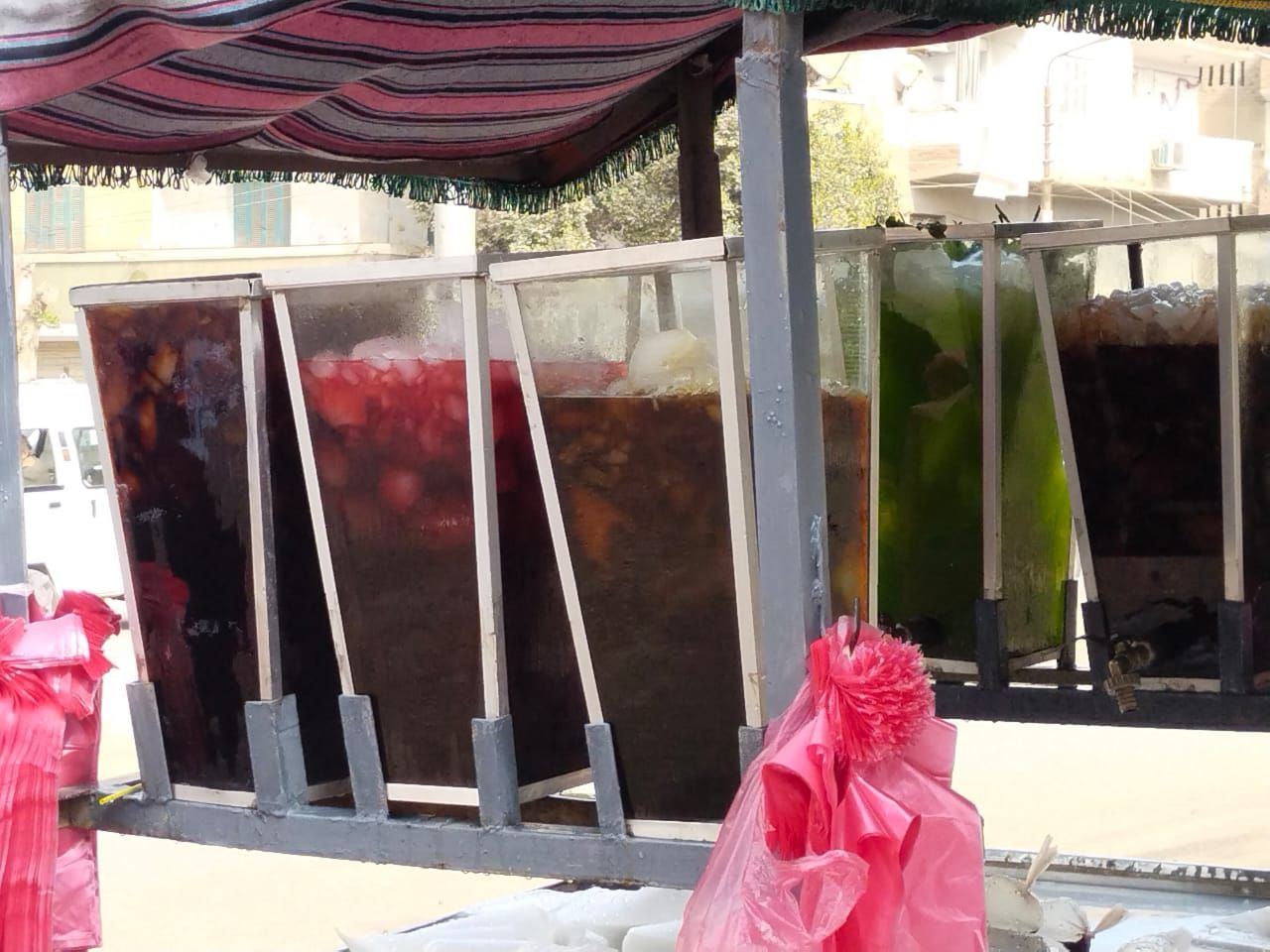 التمر والعرقسوس التمر والعرقسوس