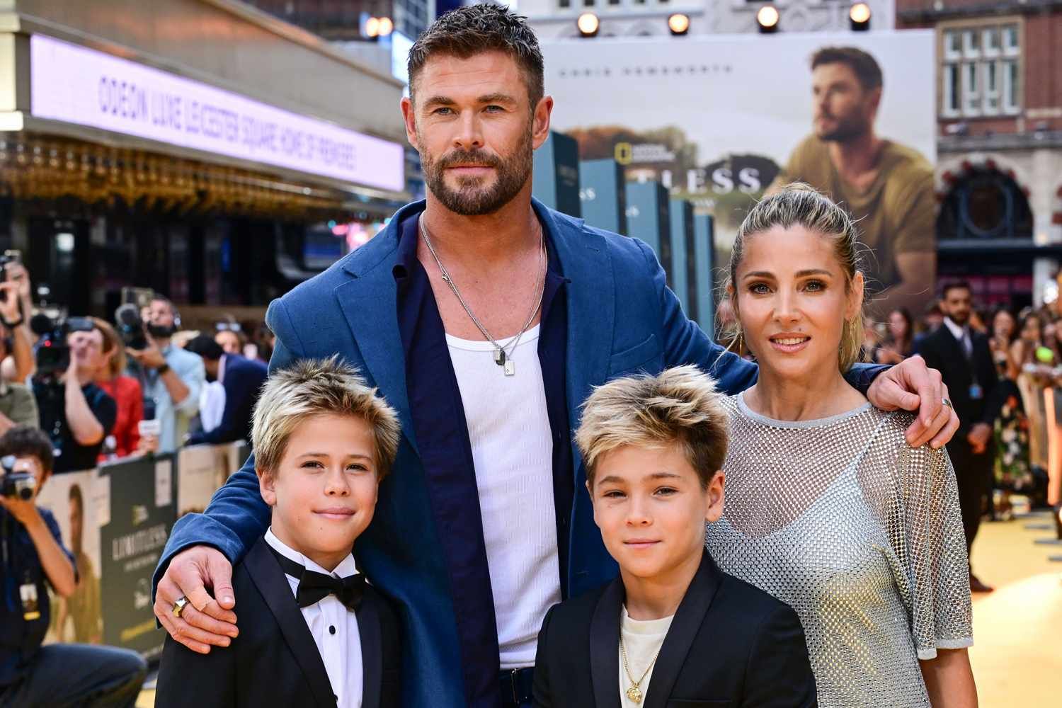 كريس هيمسوورث وابنائه كريس هيمسوورث وابنائه