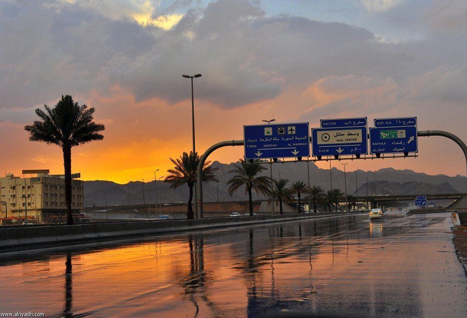 أمطار ورياح شديدة السرعة على منطقة حائل حتى العاشرة مساء