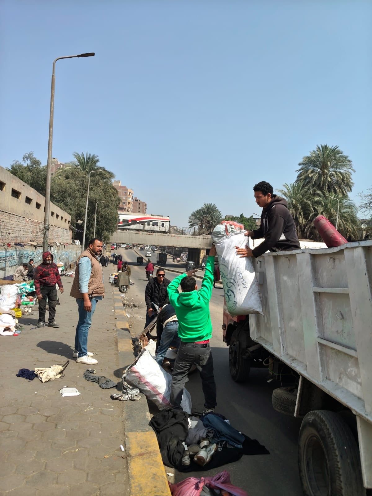 حملة فى إمبابة حملة فى إمبابة