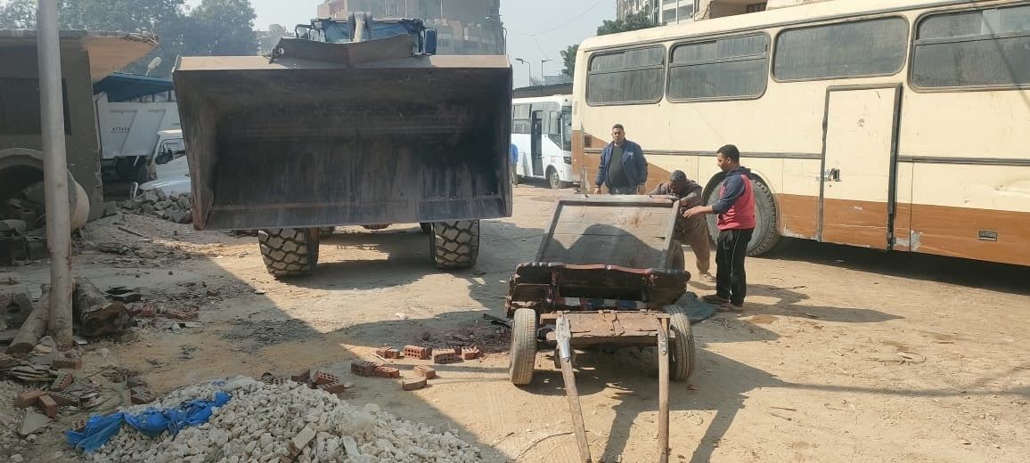 جانب من حملة النظافة جانب من حملة النظافة