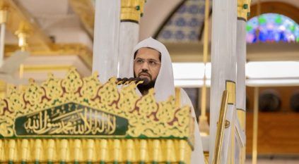 خطيب المسجد النبوي: شهركم الكريم قد دنت ساعات رحيله فاجبروا نقصان البدايات بإحسان النهايات